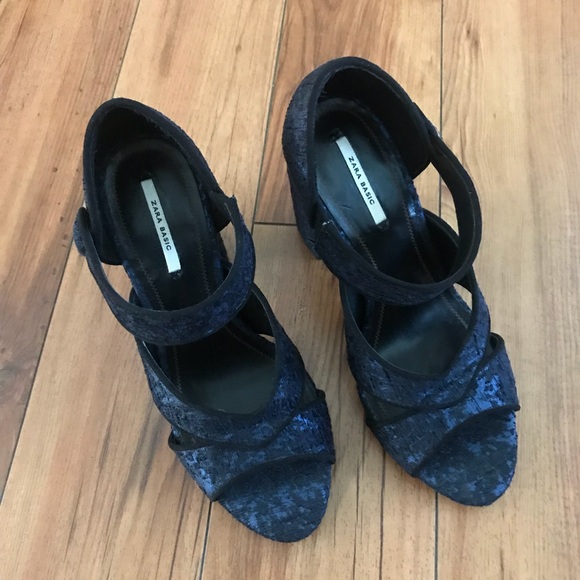 Zara Blue Black Textured Jacquard Block Heels - Picture 4 of 8